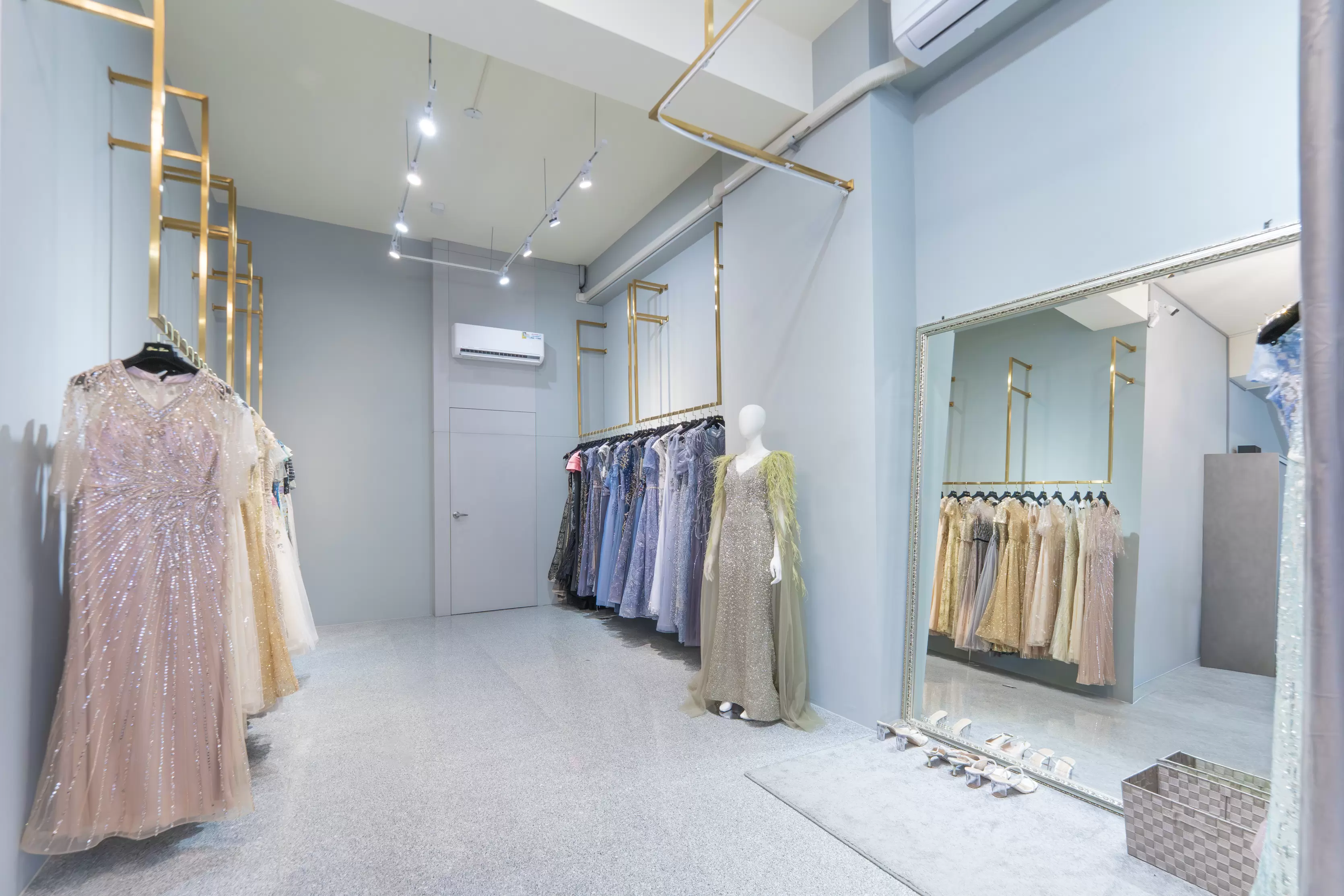 侑樂精品禮服高雄館