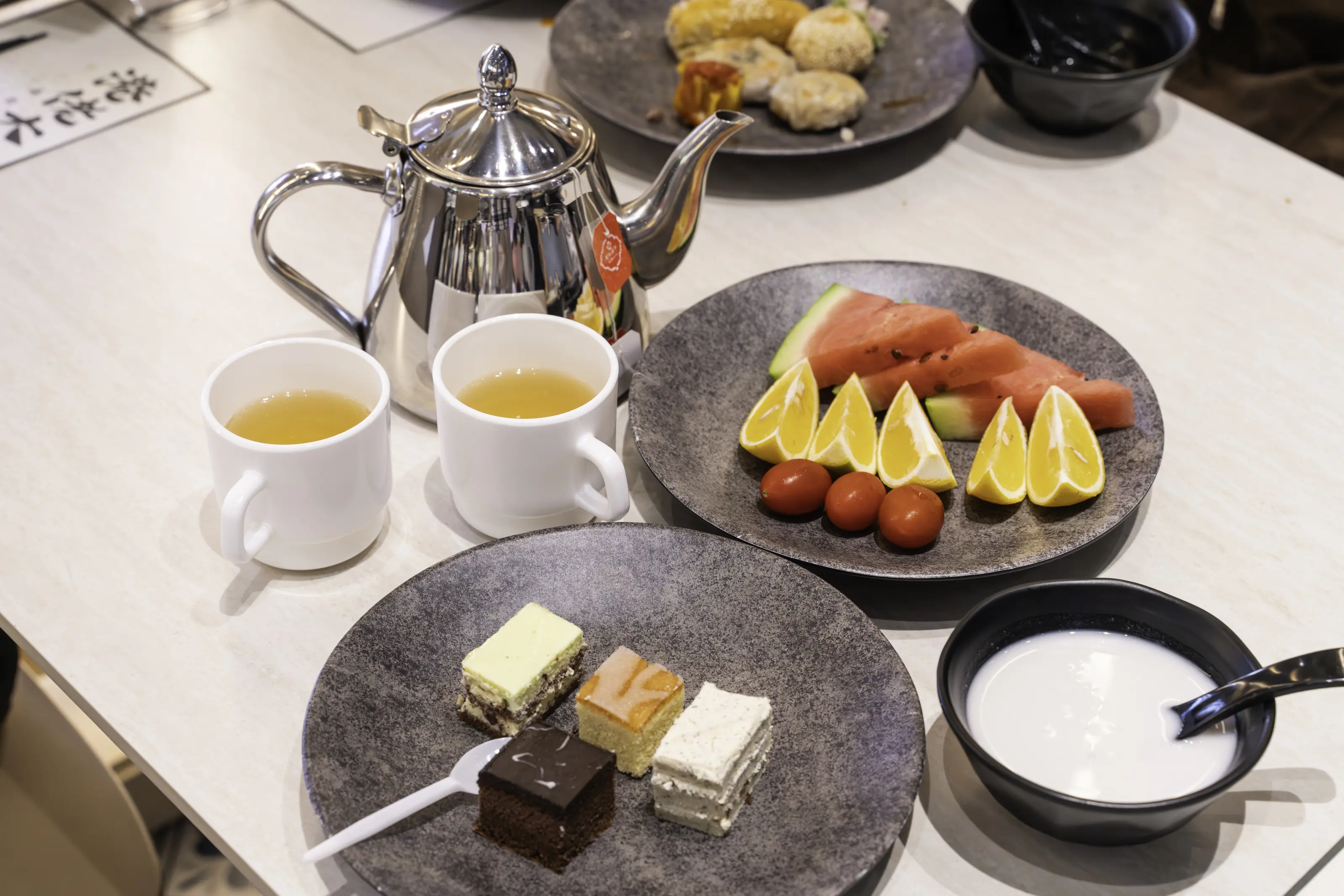 港佬大港式飲茶百匯