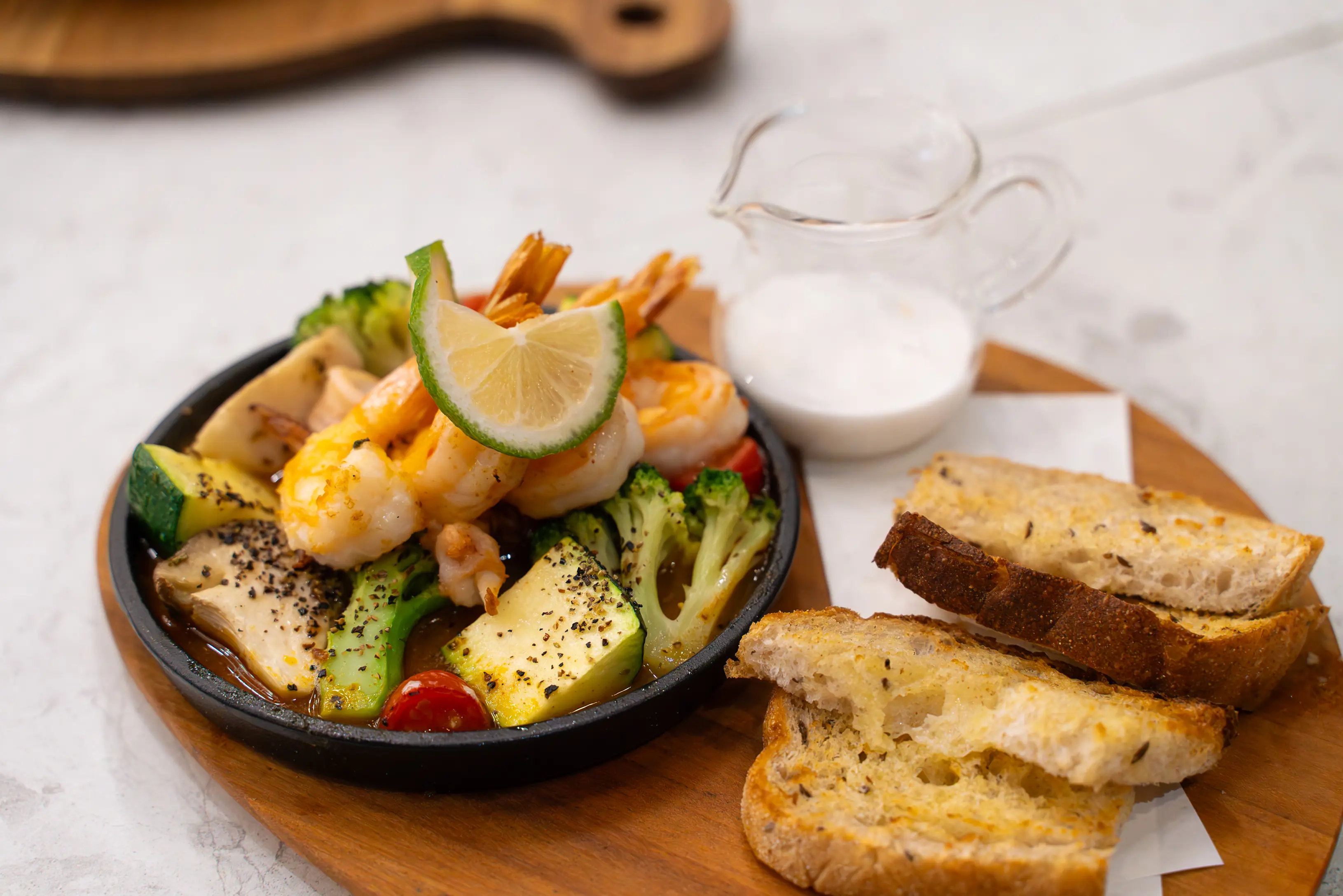 成真咖啡 BELLAVITA 信義店